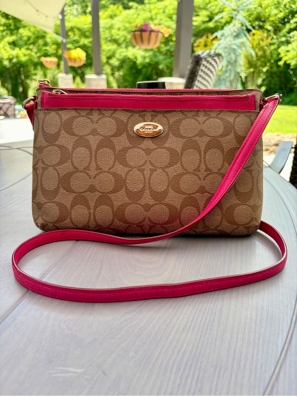 Coach Khaki Signature Canvas Crossbody with Hot Pink Trim & Matching Wristlet 💕